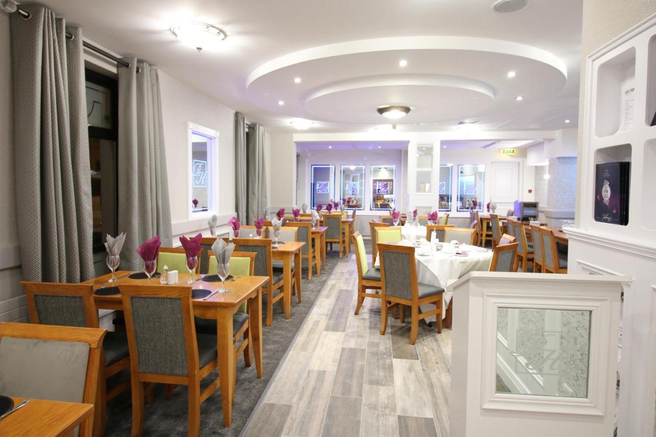 The Royal 3* Cookstown