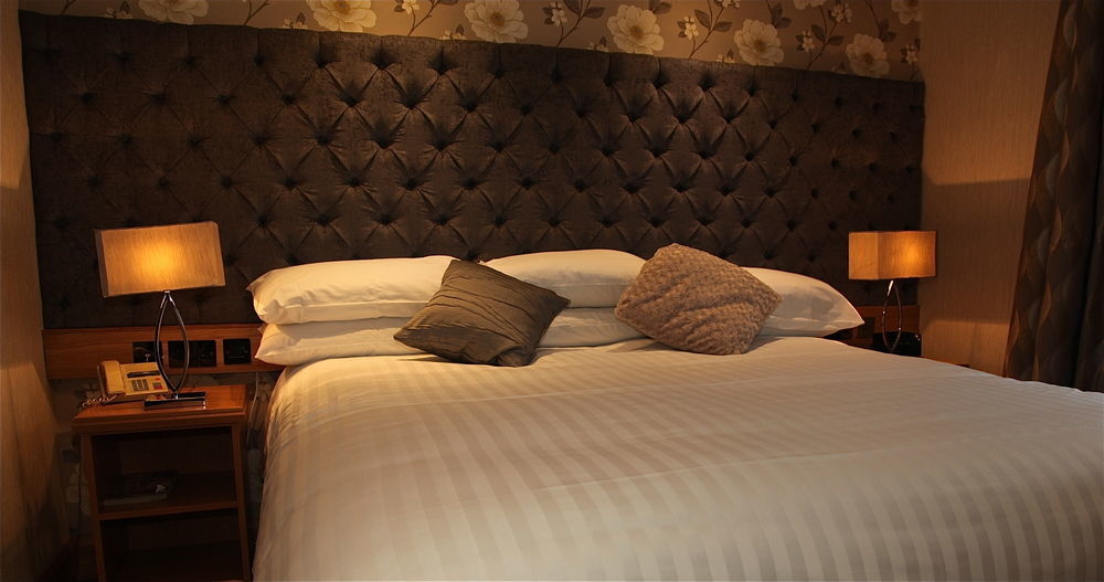 The Royal 3* Cookstown